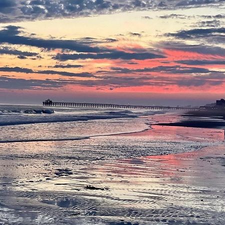 Beautiful Beachfront-Oceanfront First Floor 2Br 2Ba Condo In Cherry Grove, North Myrtle Beach! Renovated With A Fully Equipped Kitchen, 3 Separate Beds, Pool, Private Patio & Steps To The Sand! Eksteriør bilde
