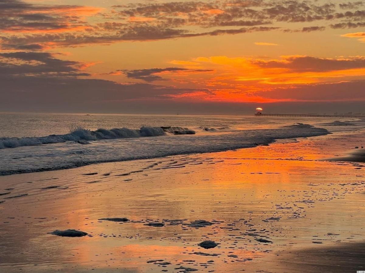 Beautiful Beachfront-Oceanfront First Floor 2Br 2Ba Condo In Cherry Grove, North Myrtle Beach! Renovated With A Fully Equipped Kitchen, 3 Separate Beds, Pool, Private Patio & Steps To The Sand! Eksteriør bilde