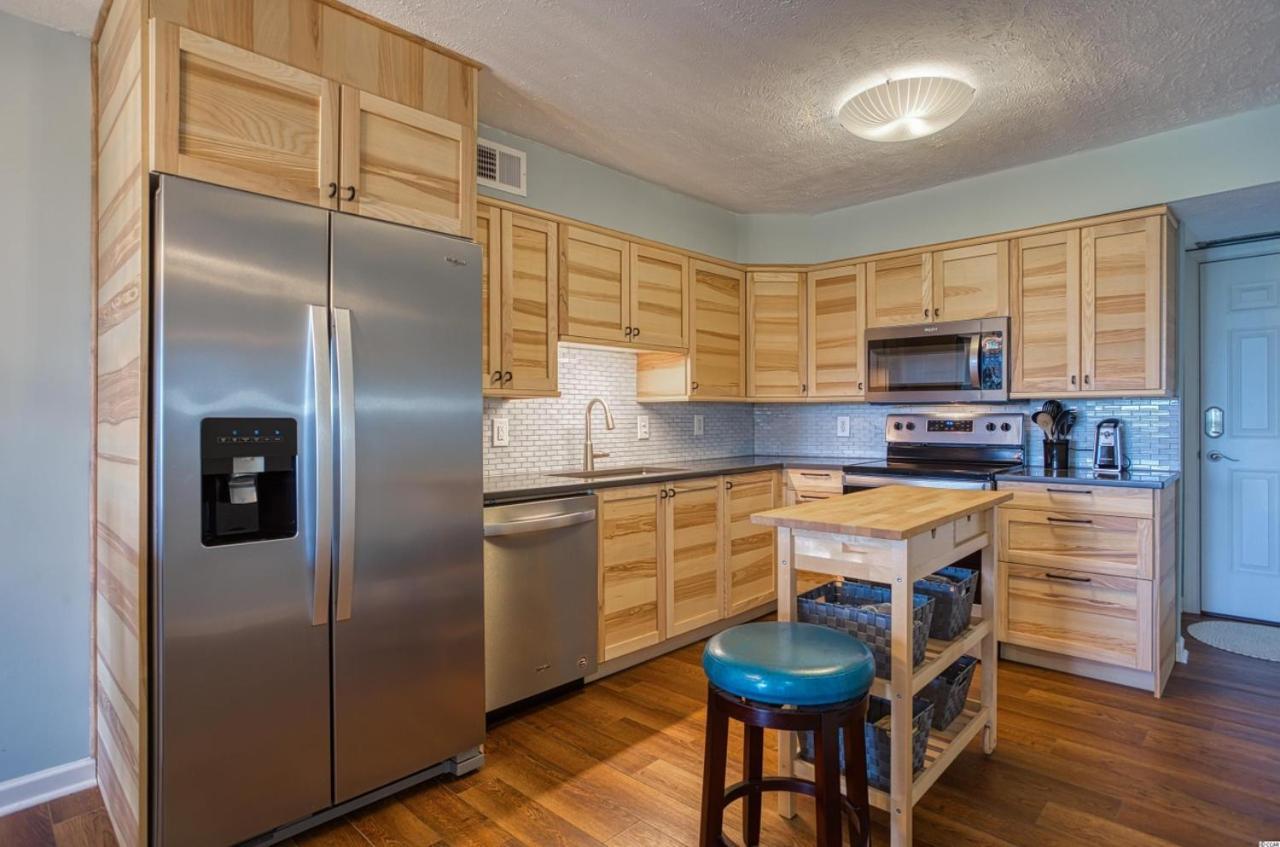 Beautiful Beachfront-Oceanfront First Floor 2Br 2Ba Condo In Cherry Grove, North Myrtle Beach! Renovated With A Fully Equipped Kitchen, 3 Separate Beds, Pool, Private Patio & Steps To The Sand! Eksteriør bilde